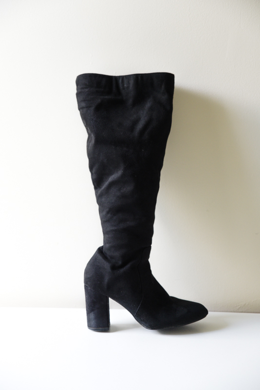 Black Suede Heel - Size 7